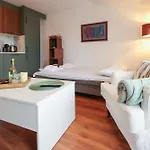 Stylish 1Br Bansko Balcony Walk To Ski Lift & Spa شقة بانسكو