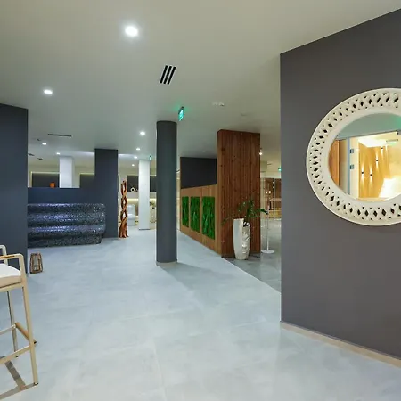 Modern 1br-mountain View-spa-walk To Lift 班斯科