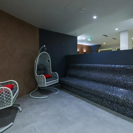 Апартамент Modern 1br Mountain View Walk To Lift *