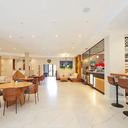 Modern 1Br Mountain View Walk To Ski Lift בנסקו