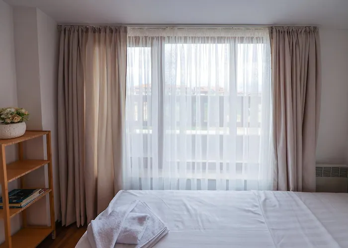 1br For 4 W Balcony View Near Lift